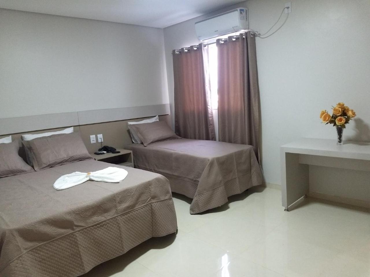 Hotel Ideal Araguaina Bagian luar foto